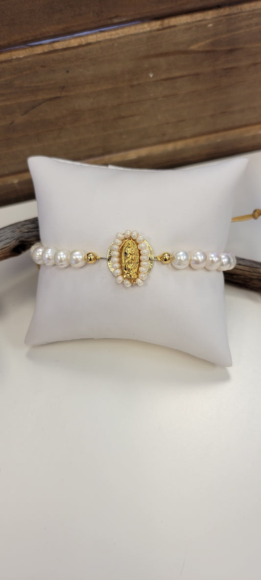 Virgen Pearl Bracelet