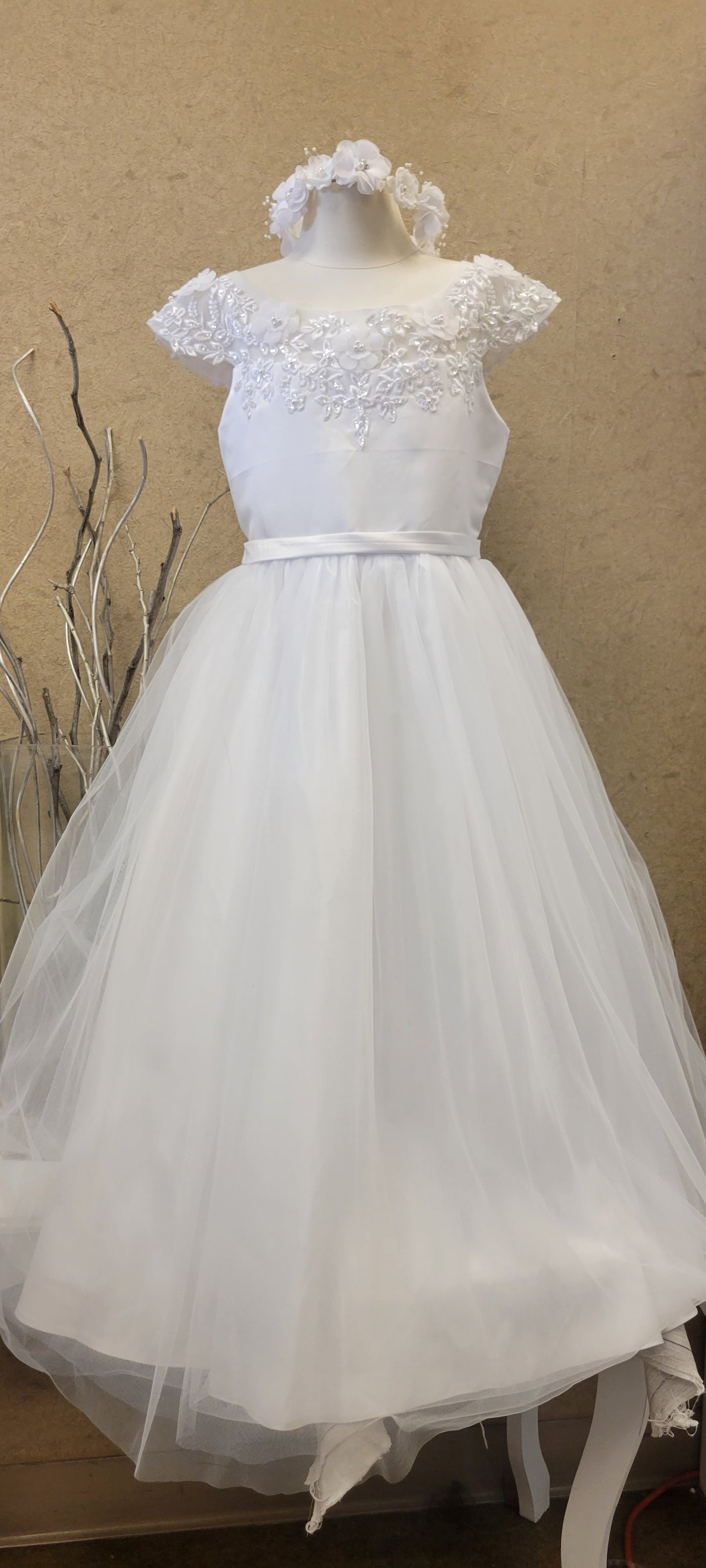 First Holy Communion Dress/vestido de primera comunion white 5842