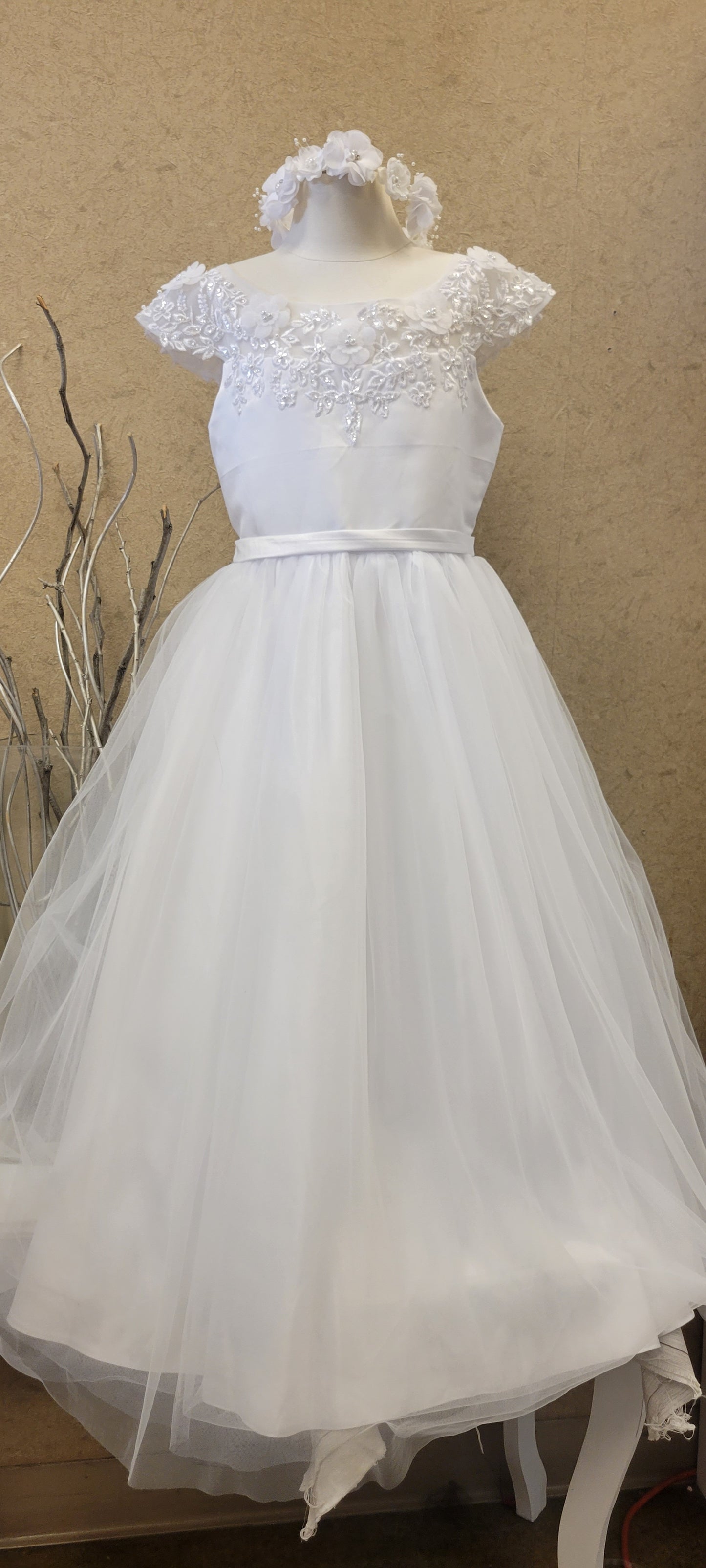 First Holy Communion Dress/vestido de primera comunion white 5842