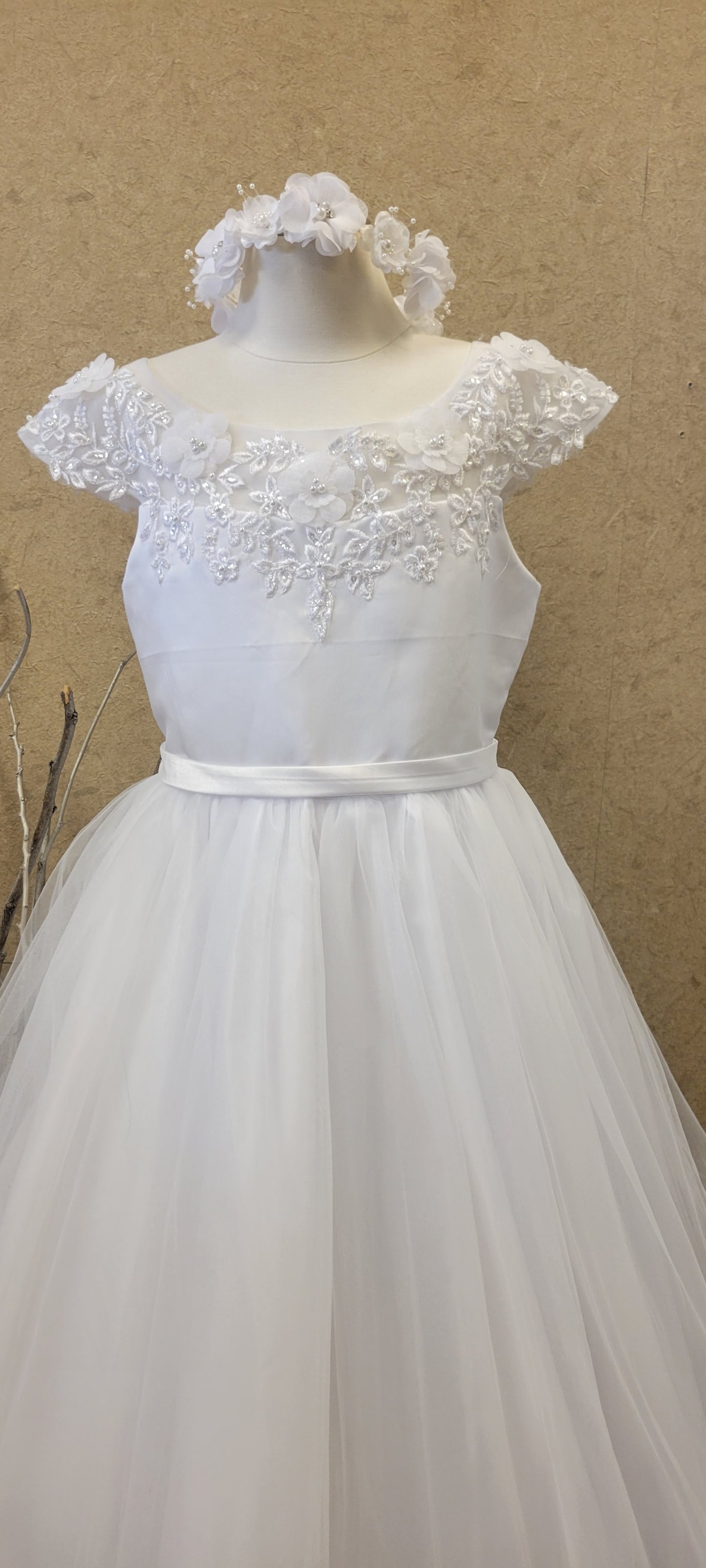 First Holy Communion Dress/vestido de primera comunion white 5842