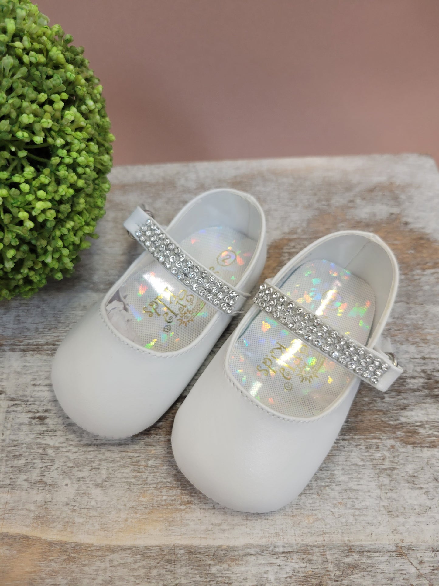 Baby Shoes, white, ivory, pearl
