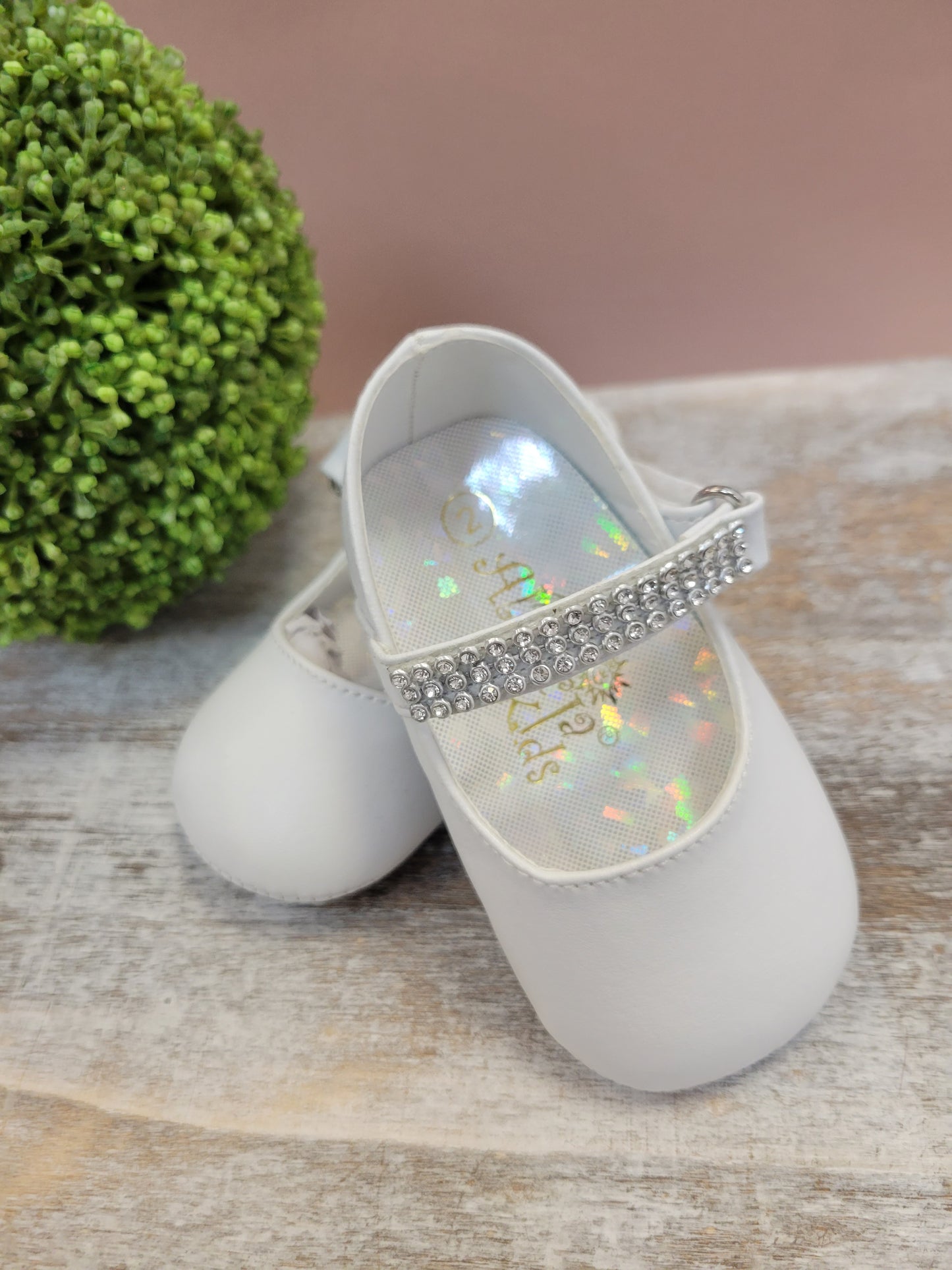 Baby Shoes, white, ivory, pearl