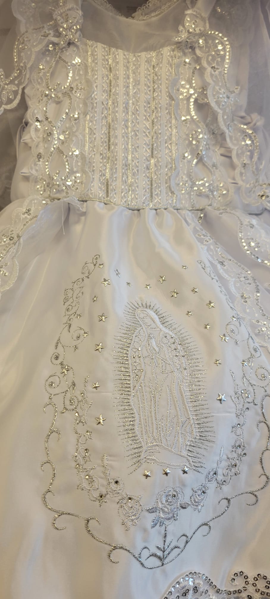 Vestido de Bautizo con Virgen de Guadalupe