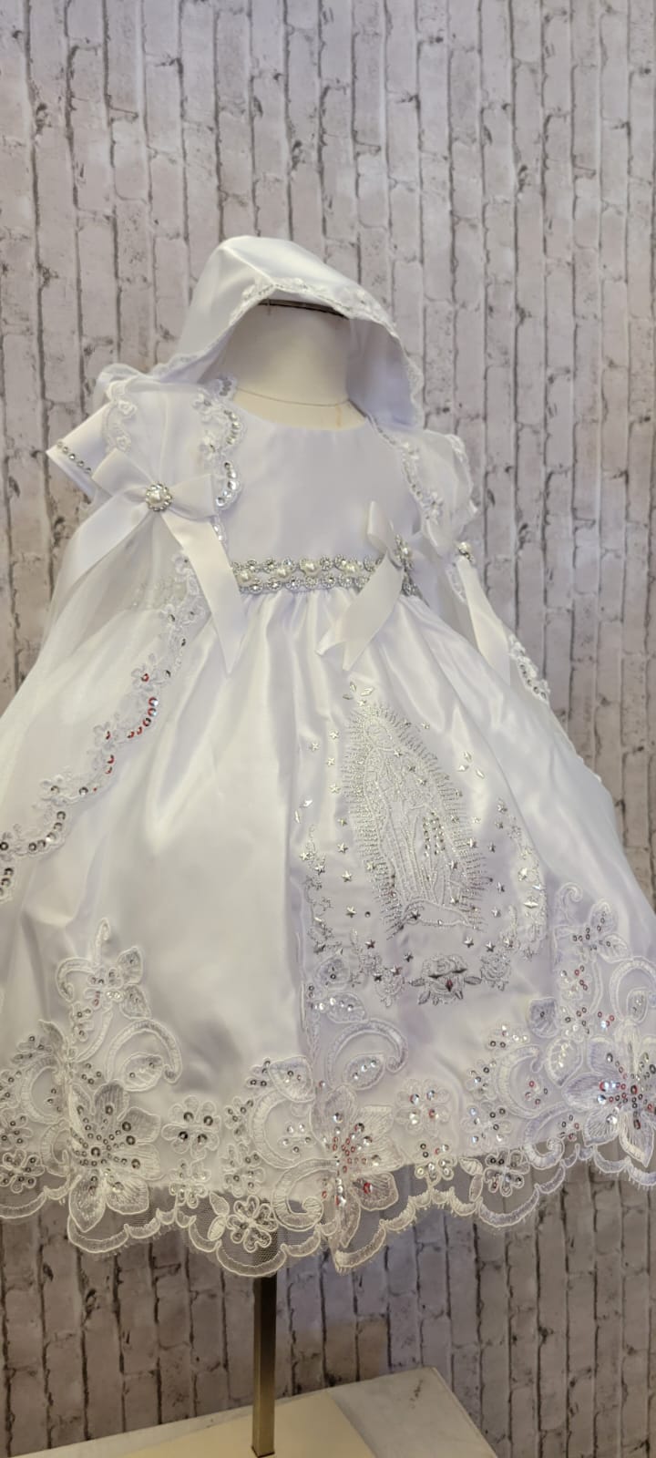 White Baptism/Christening Gown 2398