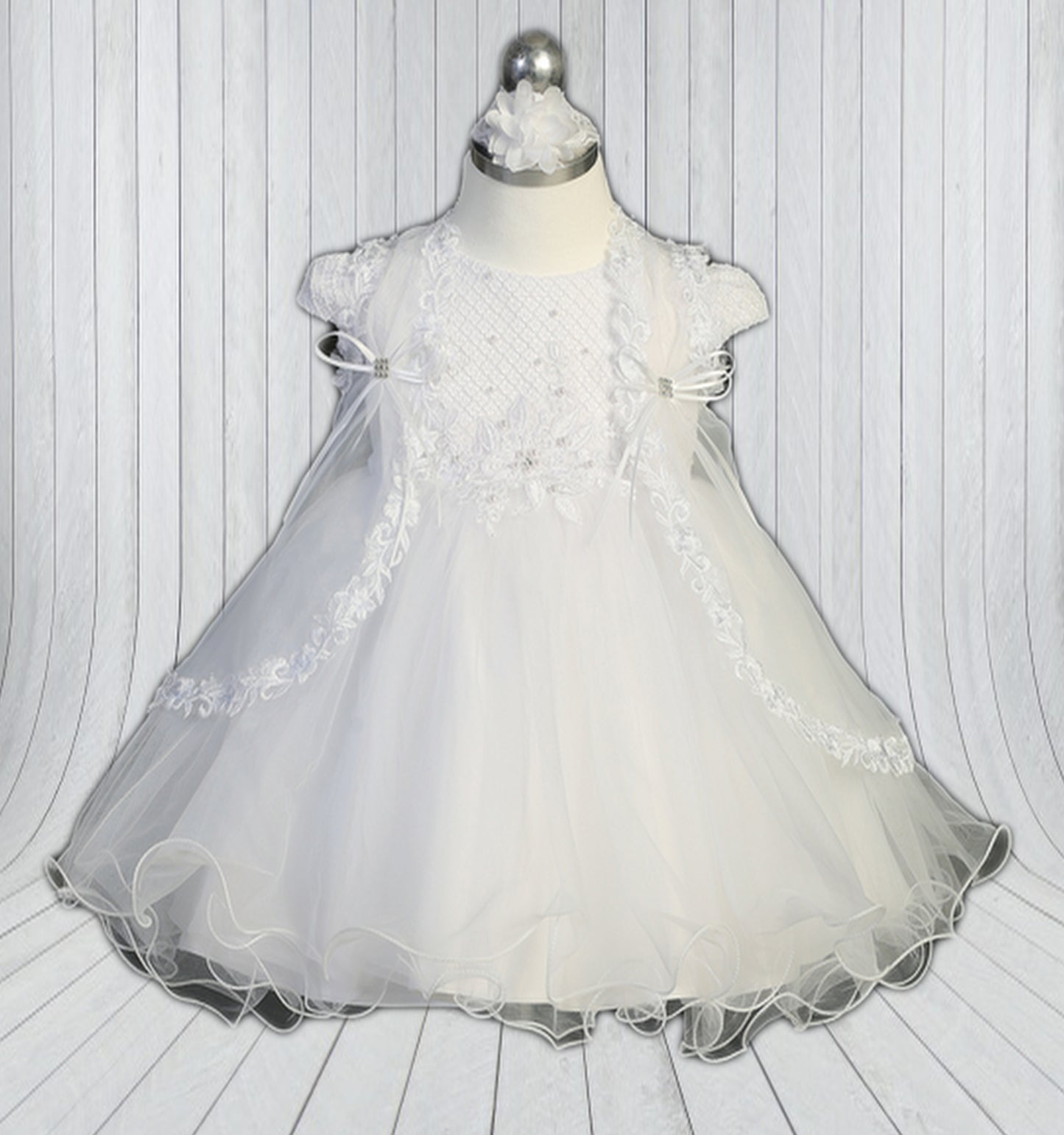 White Baptism/Christening Gown 2360tt