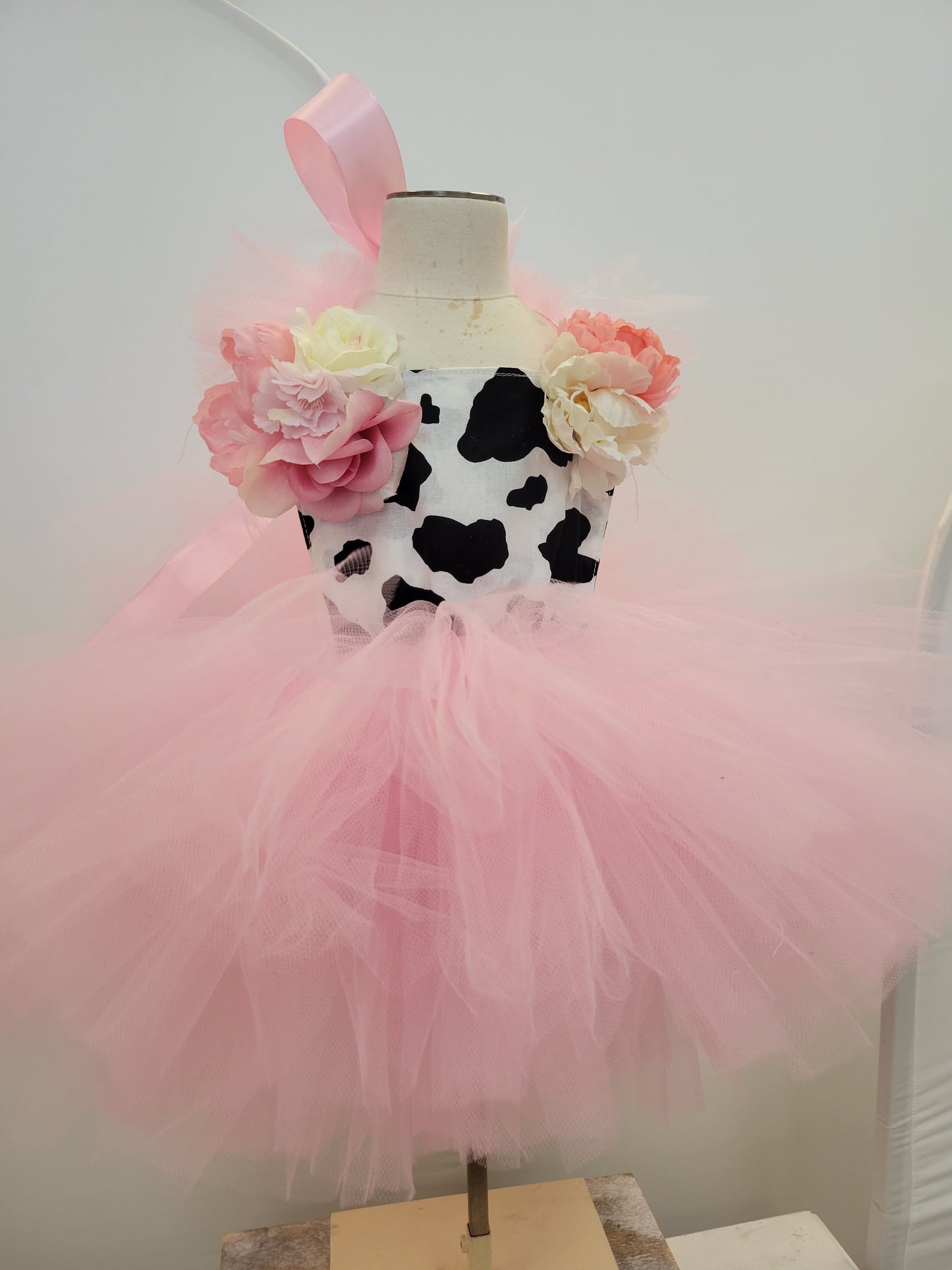 Soft pink cow girl , cow girl dress baby,first birthday party texas cow girl, softpink tutu cow girl,rodeo baby costume