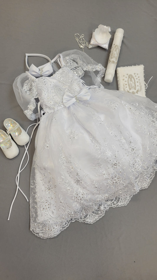 All included Baptism Dress, Christening Gown, cape, headband, bible candle,rosary,shell,cloth and shoes. ,paquete todo incluido de  Vestido de Bautizo.