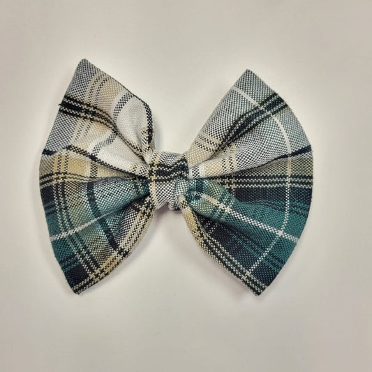 4 inch Green Bow