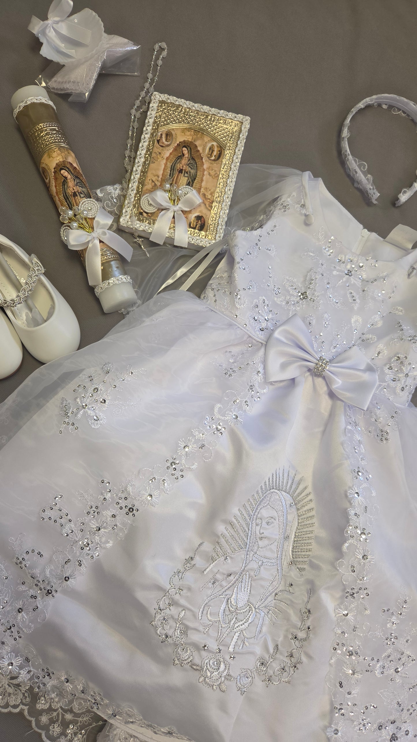 All included Baptism Dress, Christening Gown, cape, headband, bible candle,rosary,shell,cloth and shoes. ,paquete todo incluido de  Vestido de Bautizo