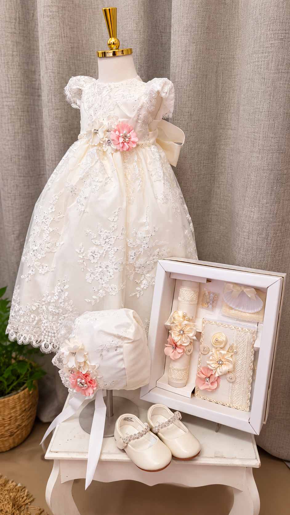 Ropon de Bautizo de Niña/baptism gown all included