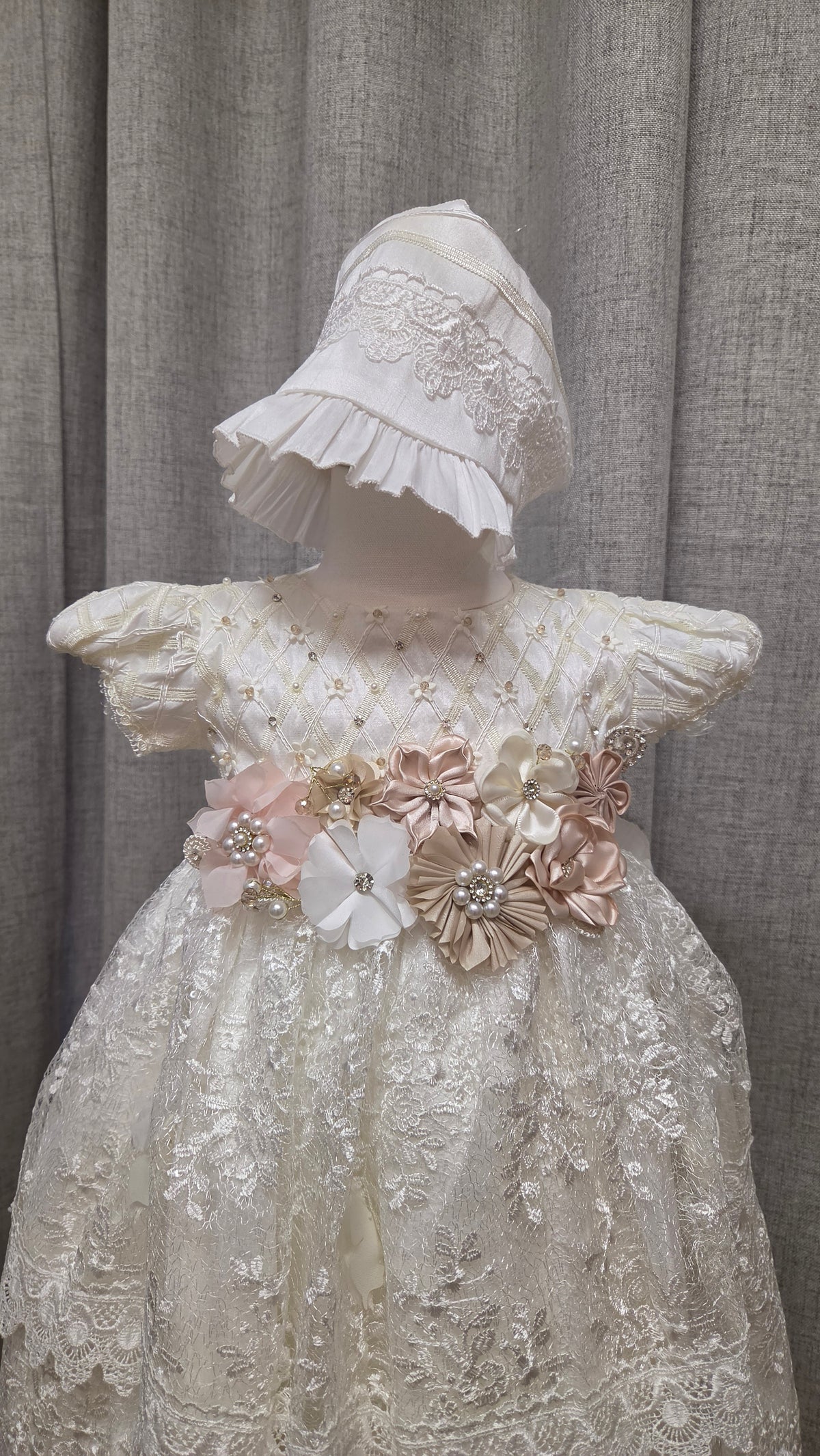Ropon de Bautizo de Niña/baptism gown all included