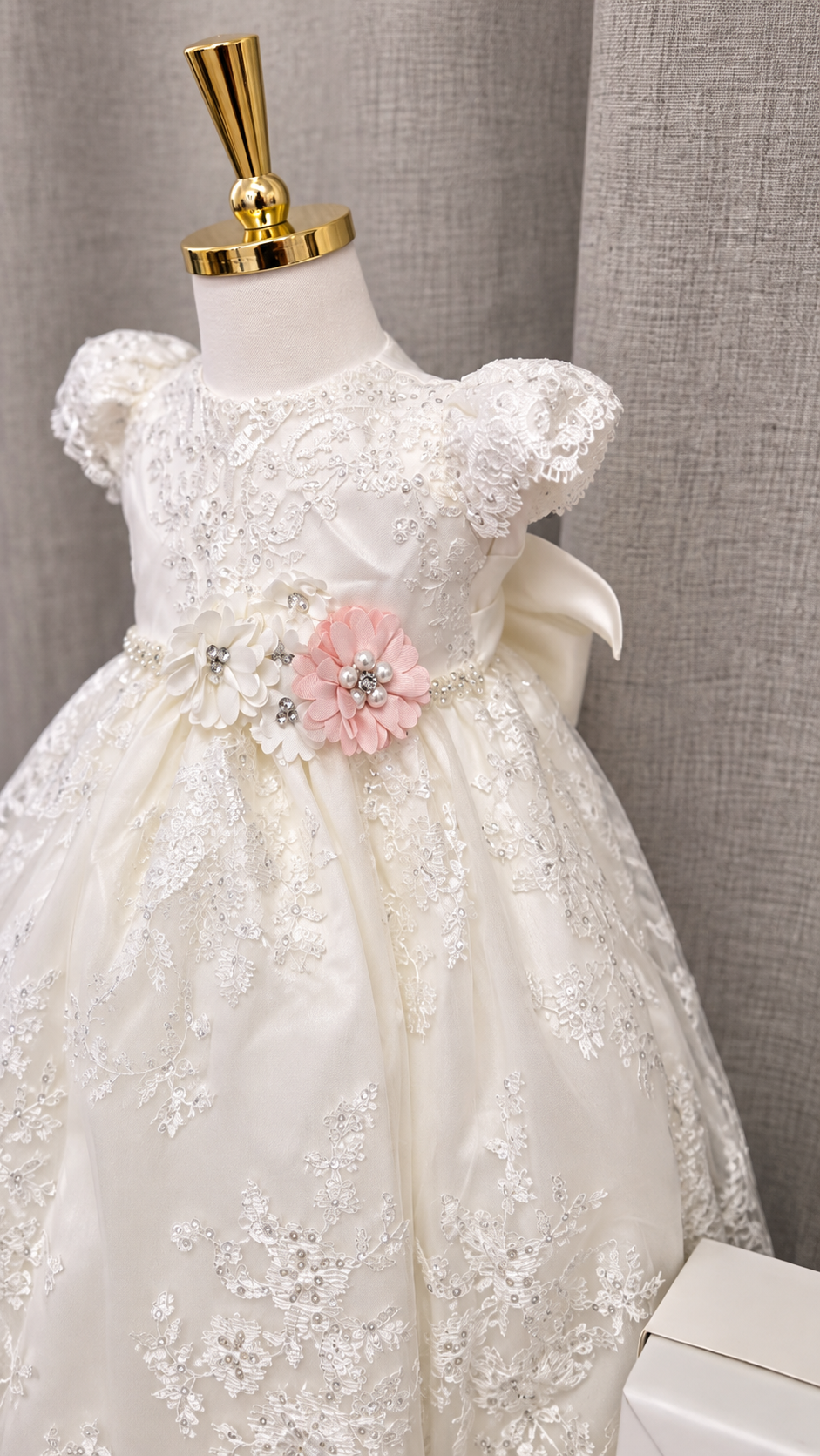 Ropon de Bautizo de Niña/baptism gown all included