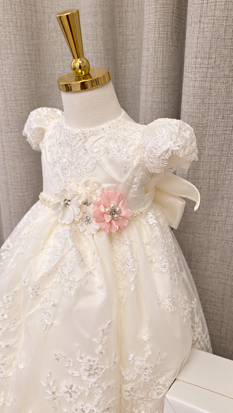 Ropon de Bautizo de Niña/baptism gown all included