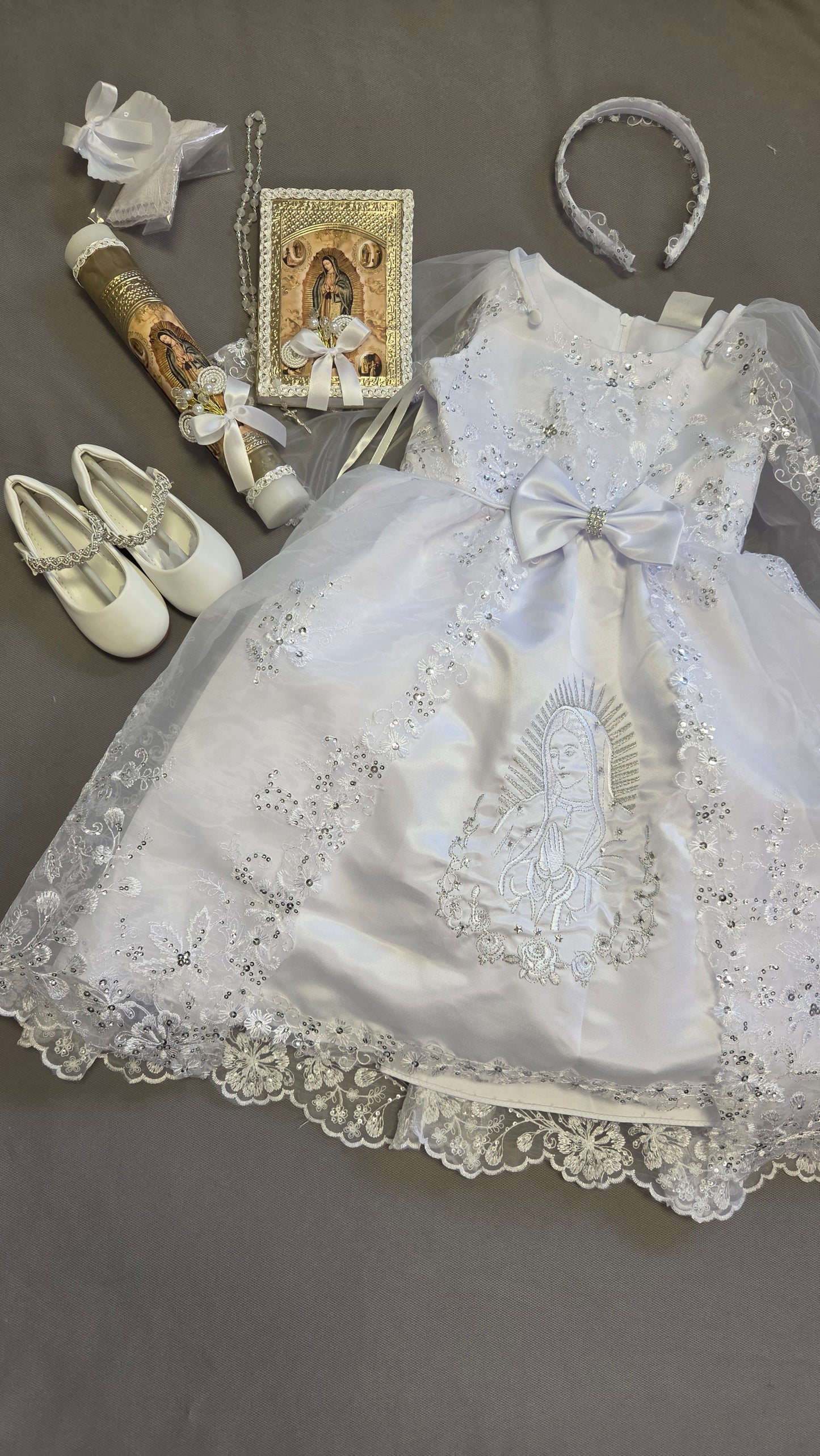 All included Baptism Dress, Christening Gown, cape, headband, bible candle,rosary,shell,cloth and shoes. ,paquete todo incluido de  Vestido de Bautizo
