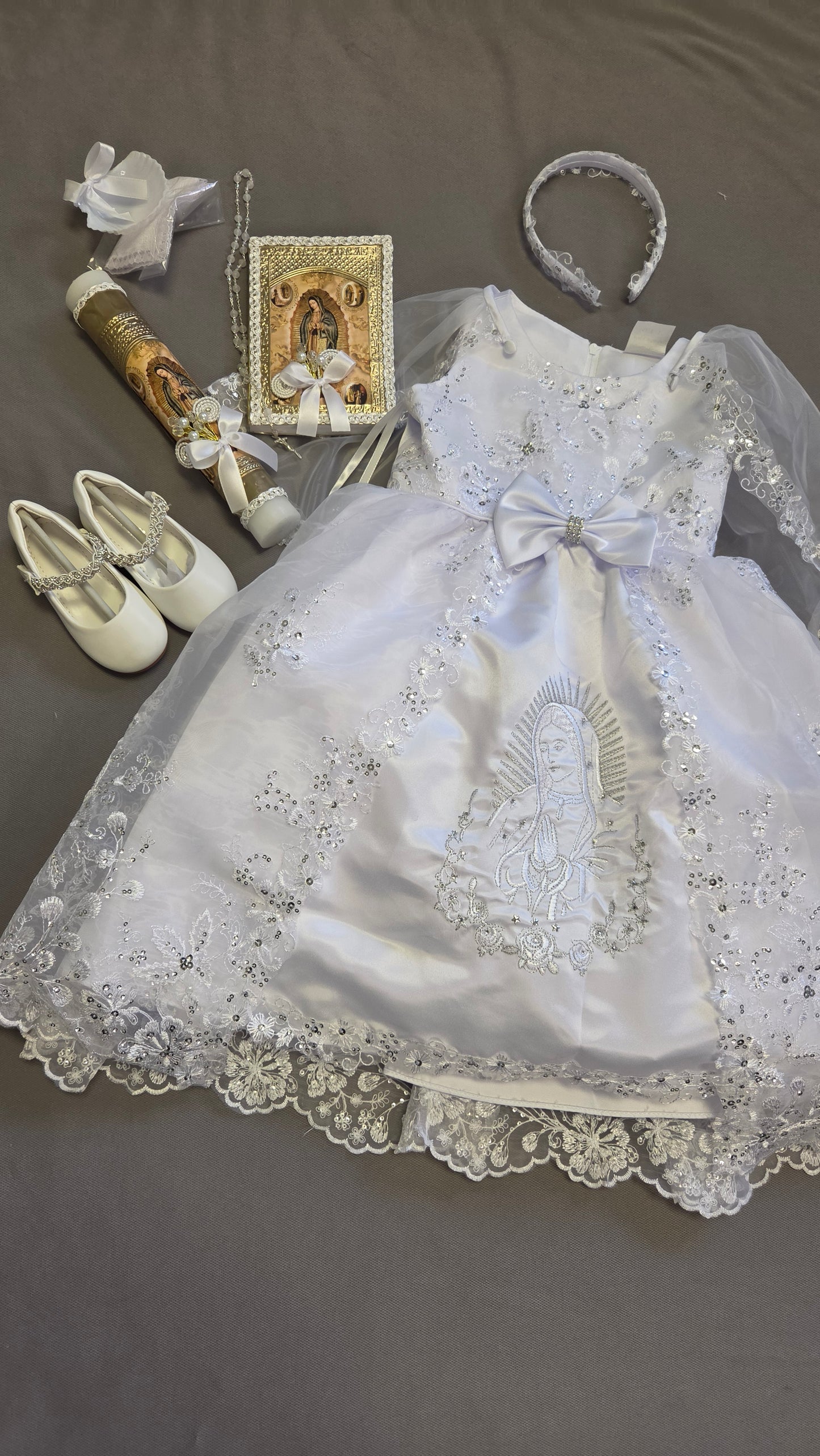 All included Baptism Dress, Christening Gown, cape, headband, bible candle,rosary,shell,cloth and shoes. ,paquete todo incluido de  Vestido de Bautizo