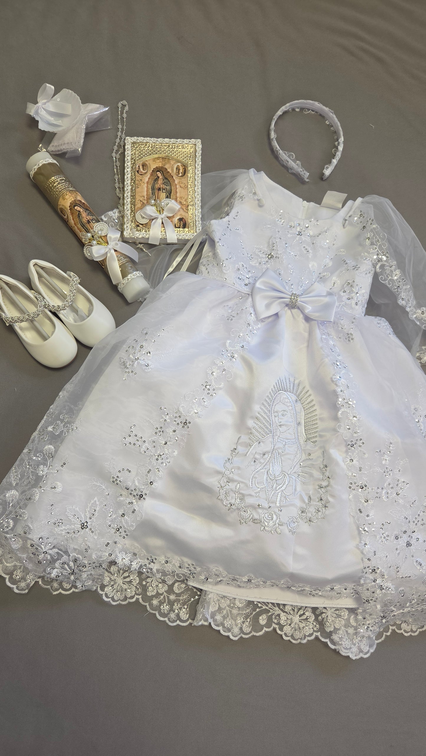 All included Baptism Dress, Christening Gown, cape, headband, bible candle,rosary,shell,cloth and shoes. ,paquete todo incluido de  Vestido de Bautizo